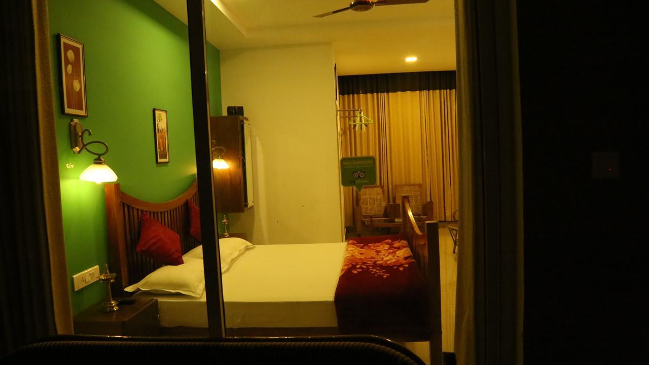 Tranquil Valley Resort Munnar Exterior foto