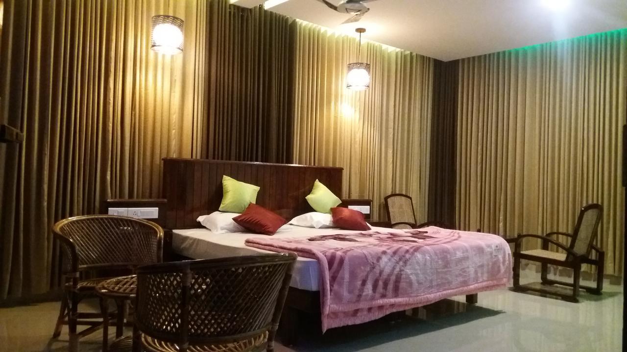 Tranquil Valley Resort Munnar Exterior foto